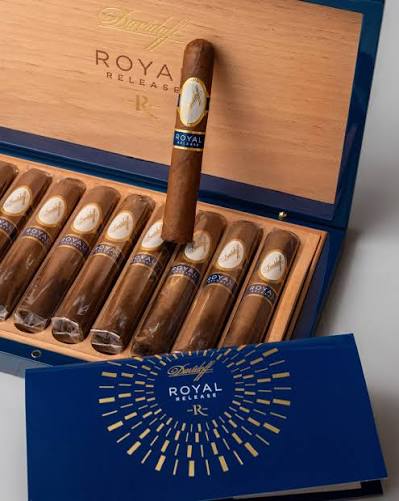 DAVIDOFF ROYAL COLLECTION ROBUSTO